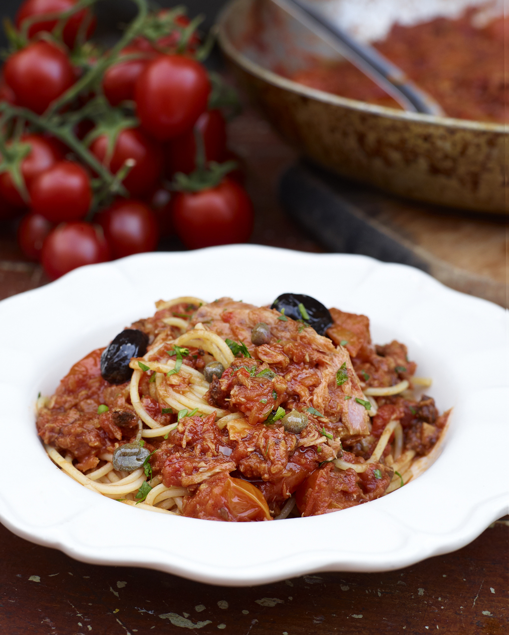 Spaghetti alla Puttanesca - Under the Almond Tree